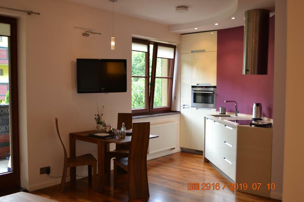 Apartament Parkowa Polana Z Ogrodem Apartment Polanica-Zdroj Bagian luar foto